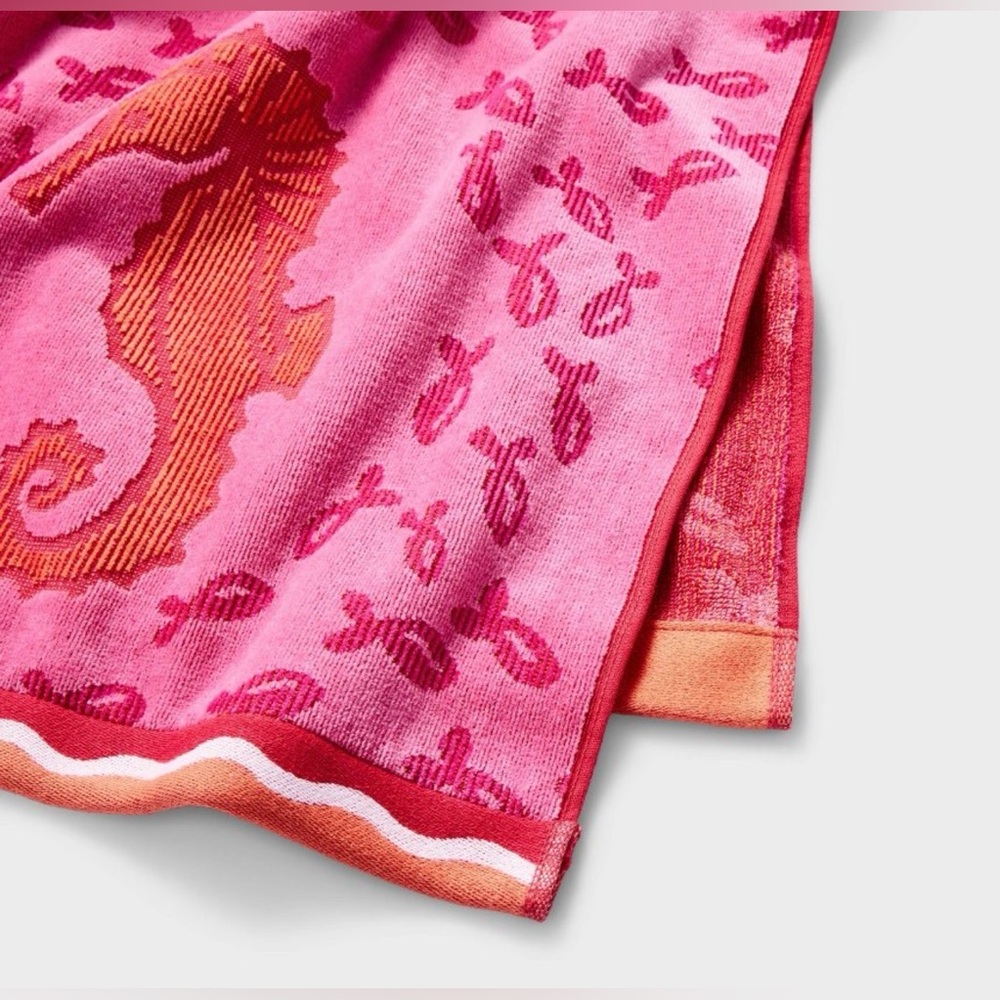 🩷Roller Rabbit x Target Seahorse Beach Towel Pink - Picture 3 of 6